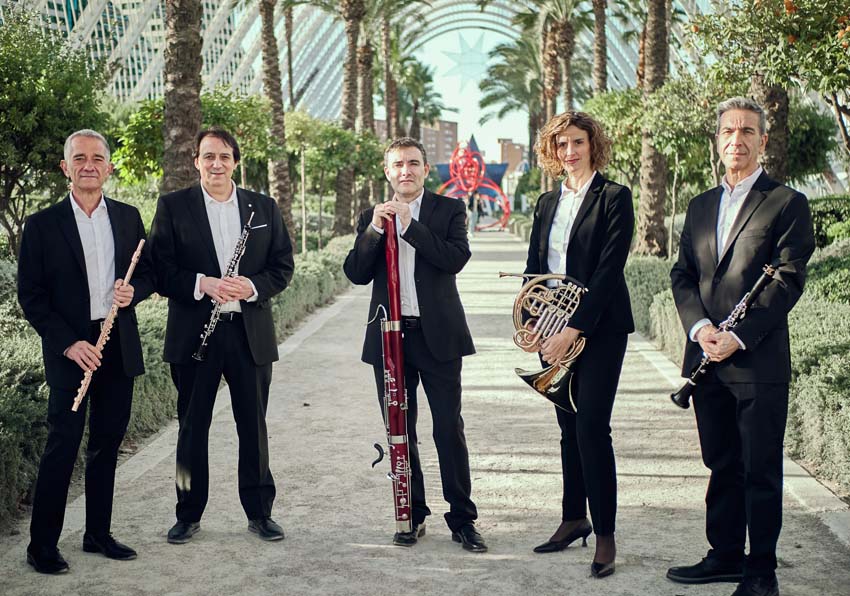 Photo of the performers
